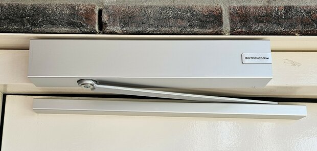 Dorma TS 99 FL voorzijde