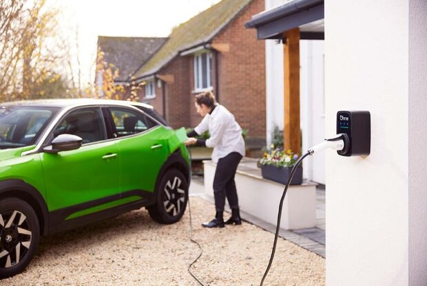 Ohme ePod laadpaal aansluiten op auto